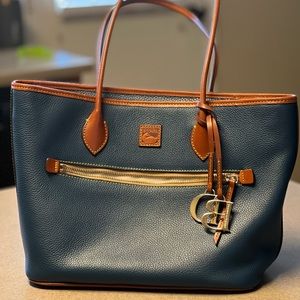 Dooney & Bourke Pebble Grain Tote - Jeans